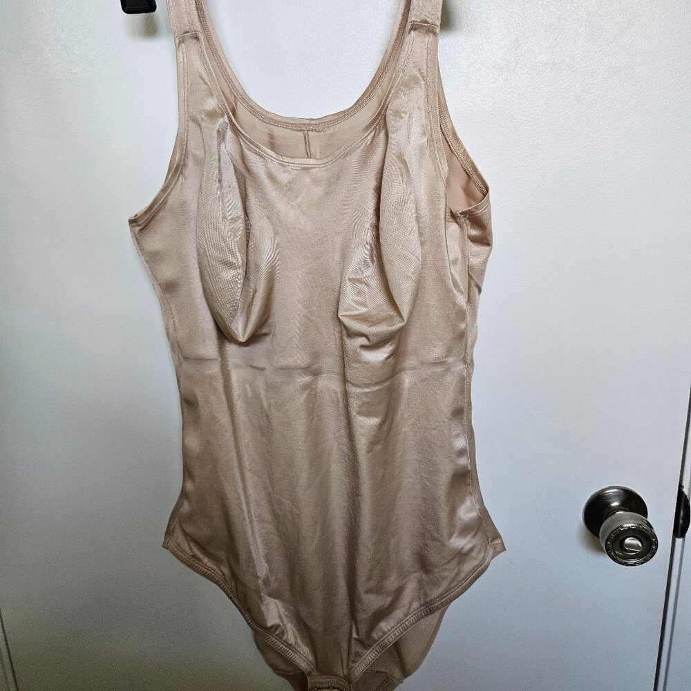 Catherines Size 42 Body Suit Shapewear